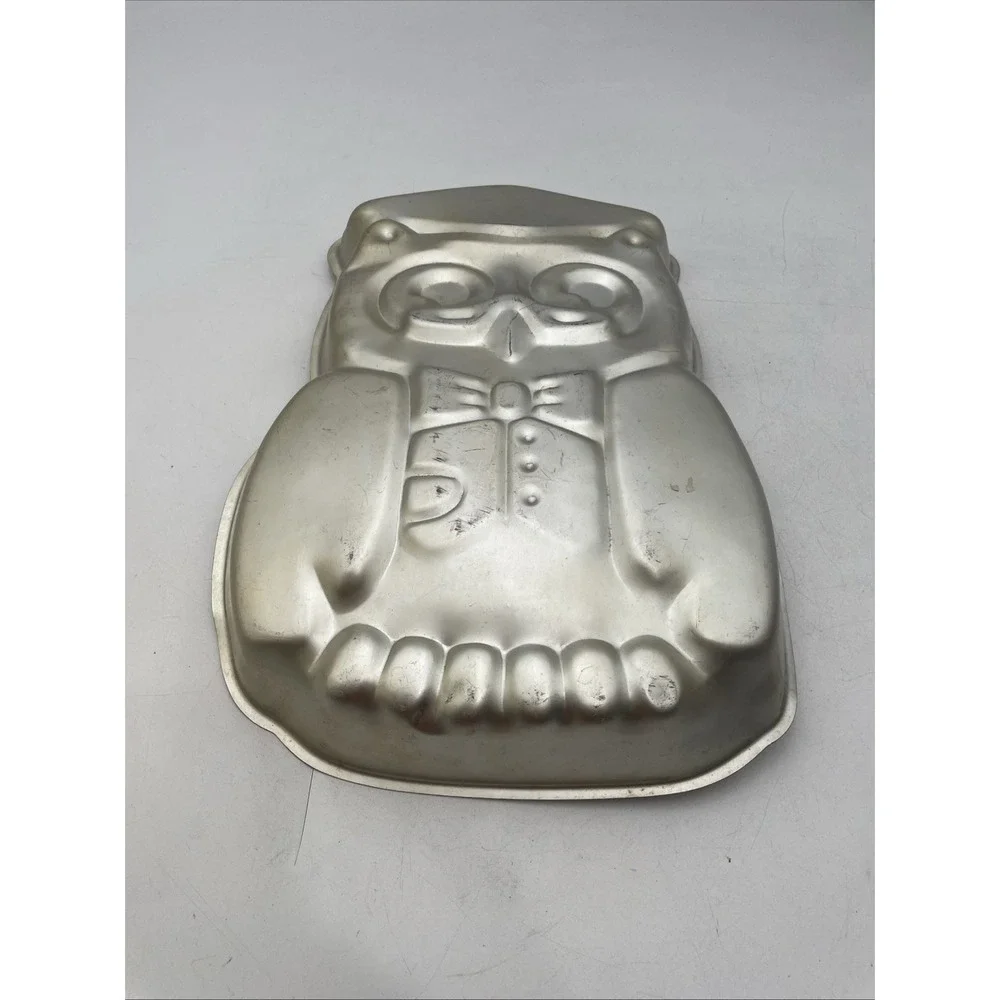1978 WILTON 502-7644 Aluminum Cake Pan MISTER OWL
